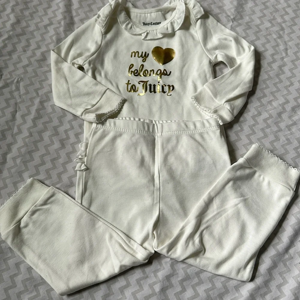 Baby Girls 18M Long Sleeve Ruffled Fleece Sweatshirt & Matching Jogger Pant Set - Picture 1 of 12